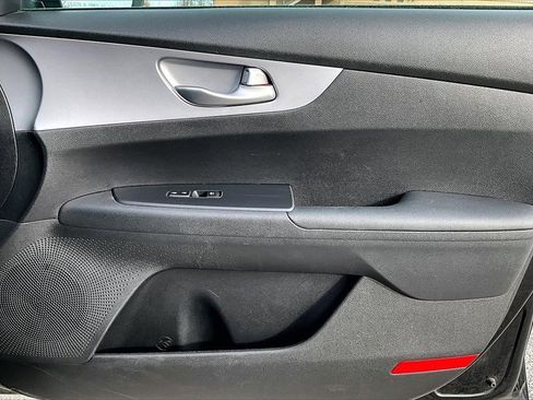 Used 2024 Kia Forte LX image 20