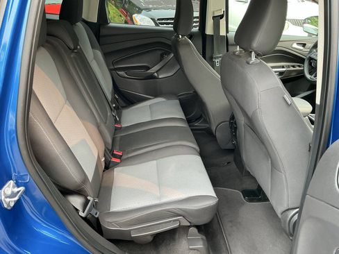 Used 2018 Ford Escape SE w/ SE Sync 3 Package AWD/4WD image 23