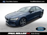 Used 2019 Volvo S60 T6 R-Design image 1