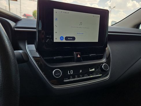 Used 2023 Toyota Corolla LE image 10