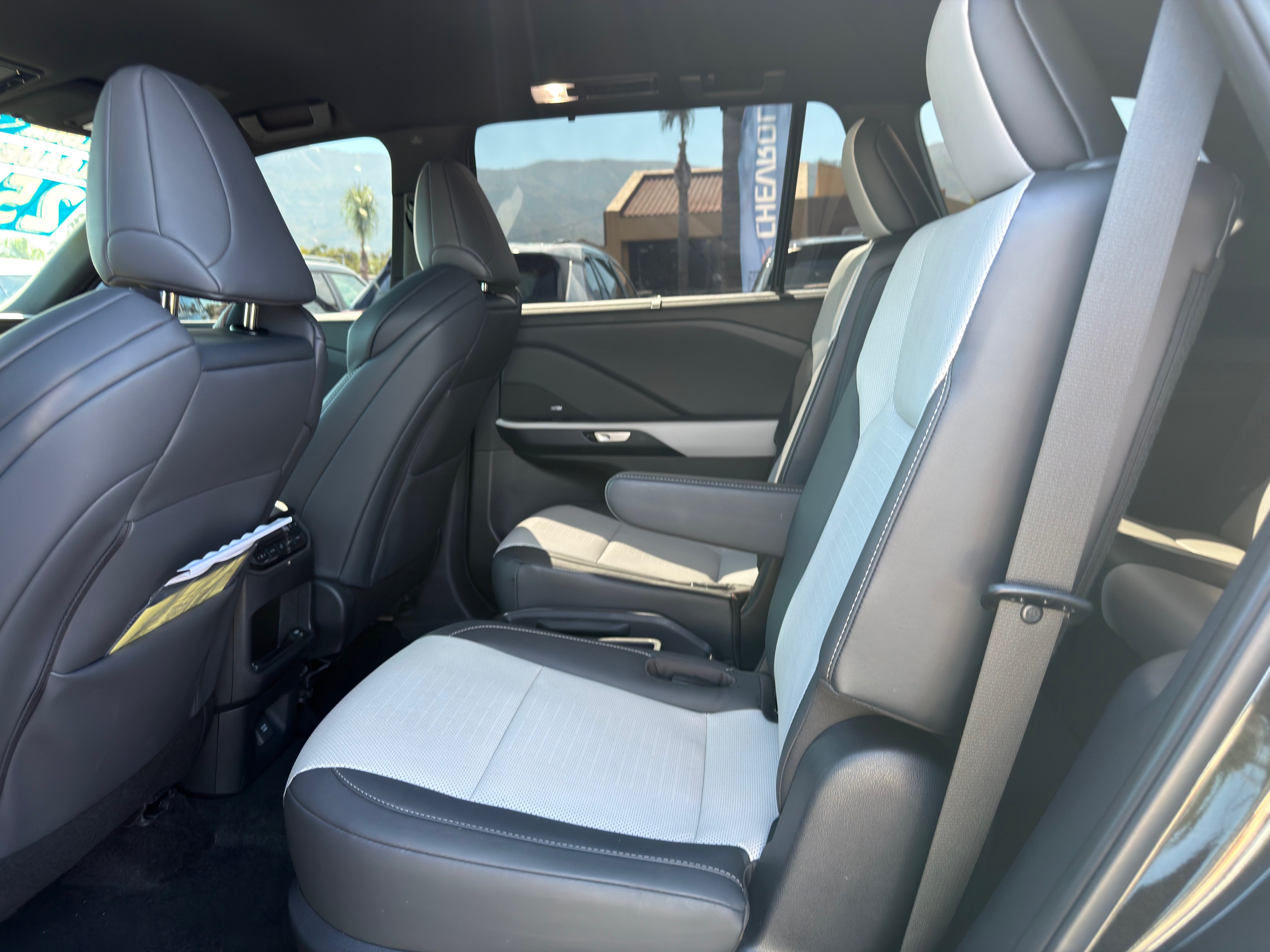 Used 2025 Lexus TX 500h AWD w/ Technology Package image 19