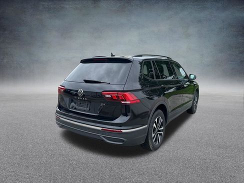 Used 2022 Volkswagen Tiguan S FWD image 5