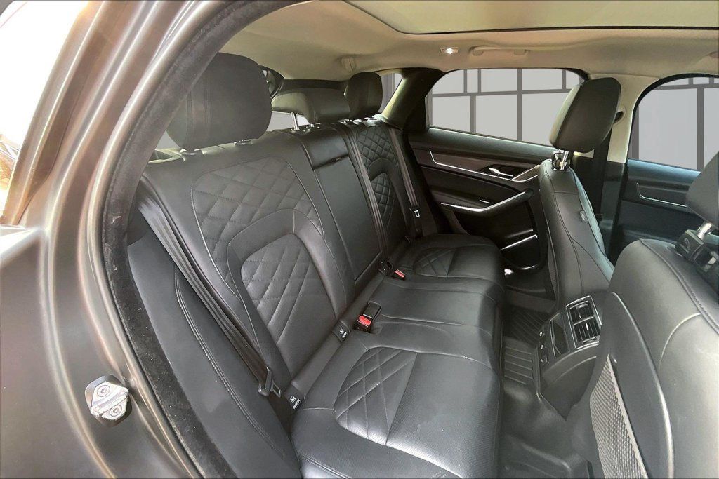 Used 2022 Jaguar F-PACE S AWD/4WD image 27