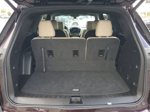 Used 2023 Chevrolet Traverse Premier w/ LPO, Cargo Package FWD image 30