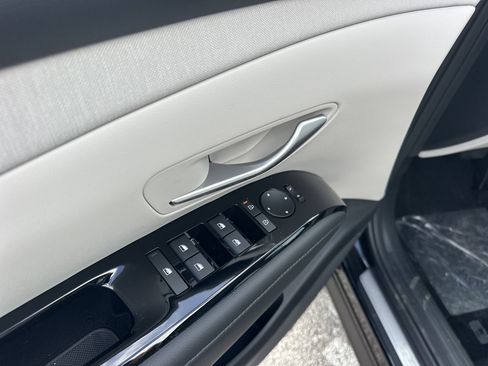 New 2026 Hyundai Tucson Limited image 19