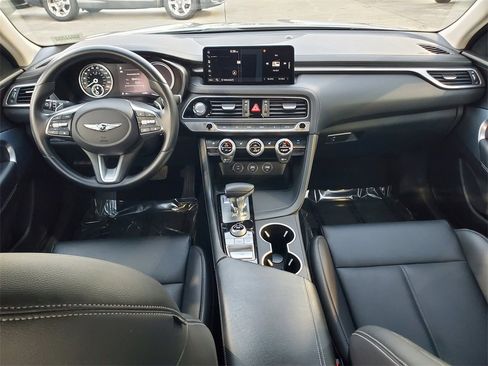 Used 2023 Genesis G70 2.0T image 9