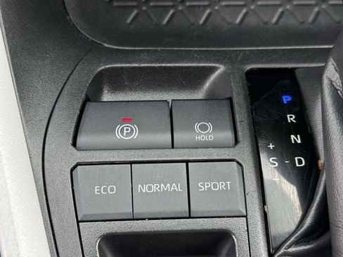 Used 2024 Toyota RAV4 XLE image 21