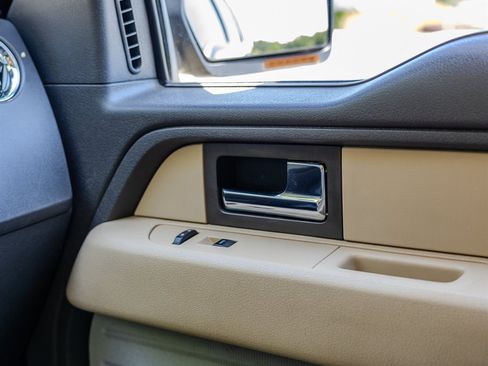 Used 2013 Ford F150 XLT w/ XLT Chrome Pkg RWD image 22