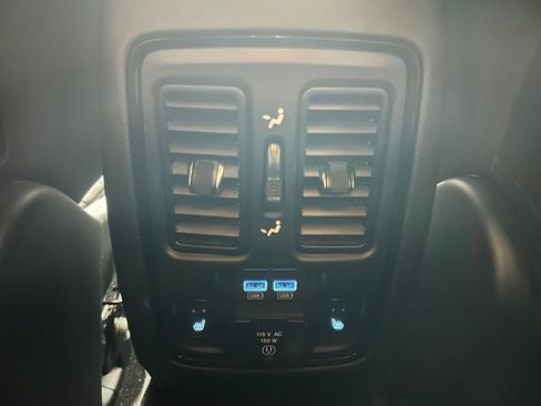 Used 2025 Dodge Durango GT AWD/4WD image 22