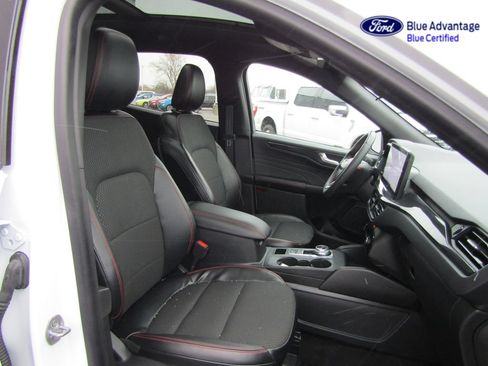 Used 2023 Ford Escape ST-Line Select w/ Tech Pack #2 AWD/4WD image 17