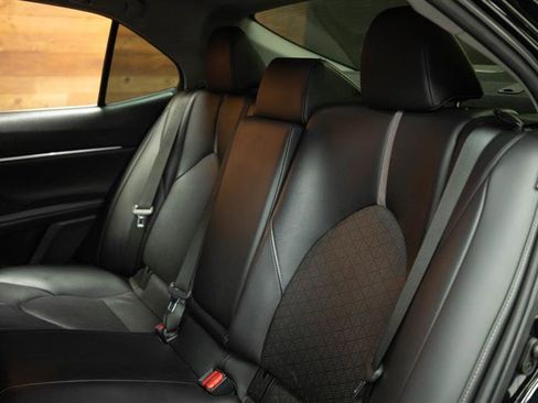 Used 2022 Toyota Camry XSE w/ Carpet Mat Package (TMS) image 12