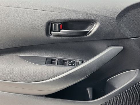 Used 2023 Toyota Corolla LE image 24
