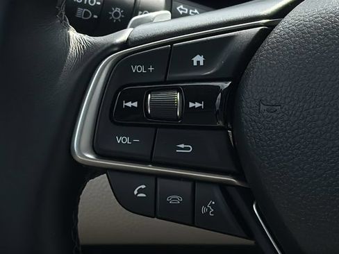 Certified 2018 Honda Accord Touring image 26