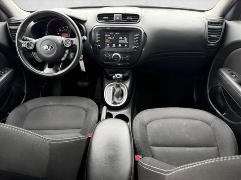Used 2018 Kia Soul + FWD image 15