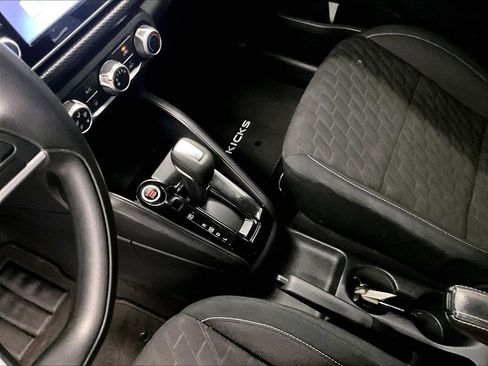 Used 2022 Nissan Kicks S FWD image 20
