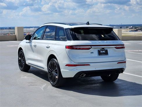 New 2026 Lincoln Corsair Premiere image 5