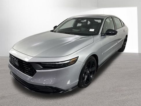 Used 2024 Honda Accord Sport image 26