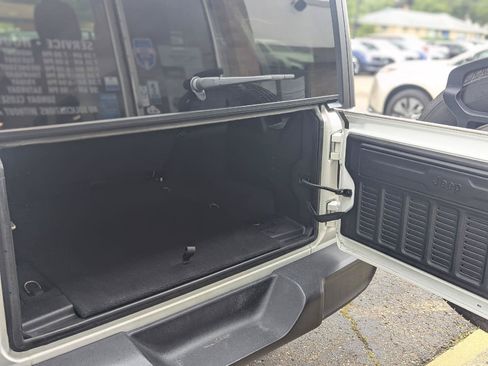 Used 2020 Jeep Wrangler Unlimited Sport S AWD/4WD image 37