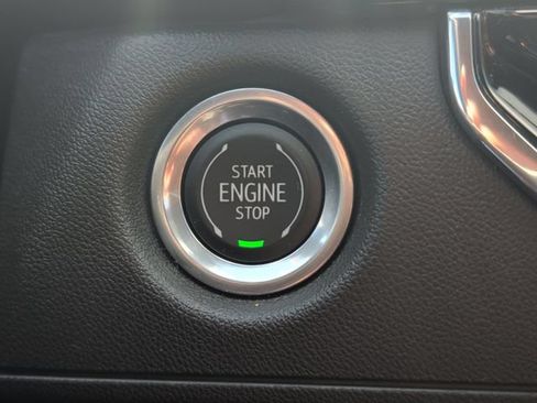 Used 2023 Chevrolet Colorado Trail Boss w/ Technology Package AWD/4WD image 18