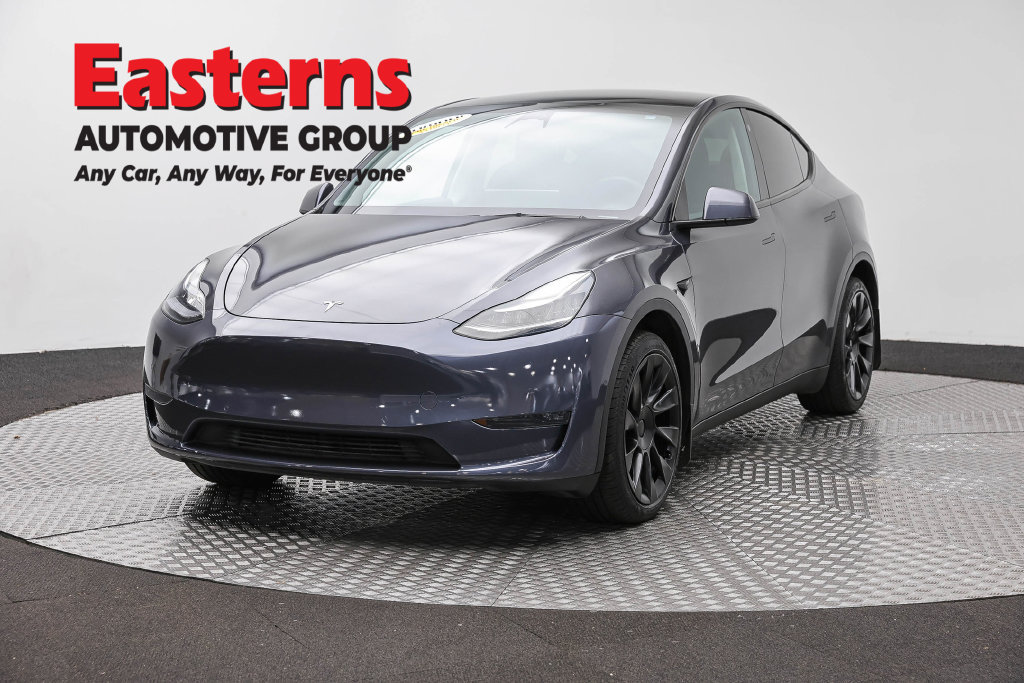 Used 2022 Tesla Model Y Long Range AWD/4WD image 1