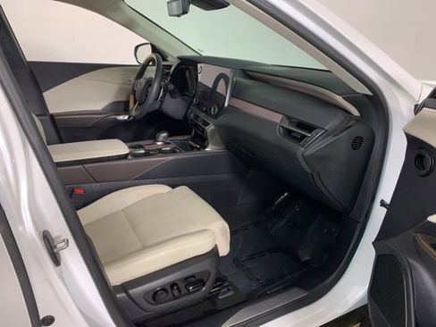 Used 2024 Lexus RX 350 AWD w/ Convenience Package image 37