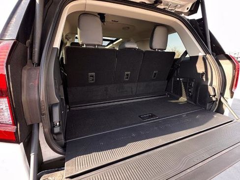 New 2025 Ford Expedition Active RWD image 36