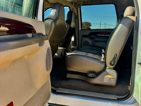 Used 2004 Ford Excursion Eddie Bauer image 16