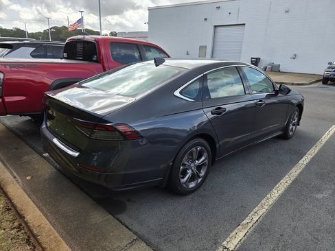 Used 2024 Honda Accord EX image 8