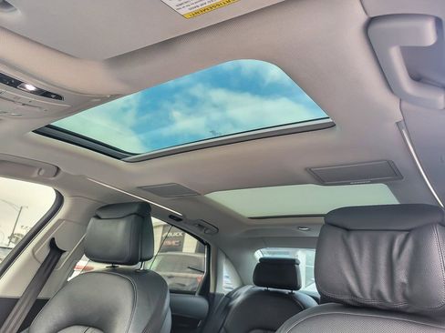 Used 2017 Audi A8 L 3.0T w/ Executive Package image 9