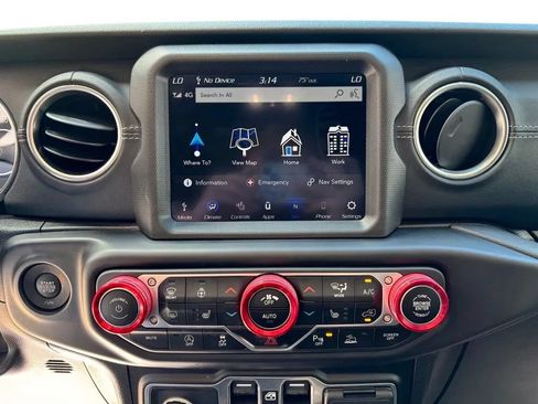 Used 2021 Jeep Wrangler Unlimited Sahara w/ Uconnect 4C Nav & Sound Group AWD/4WD image 16