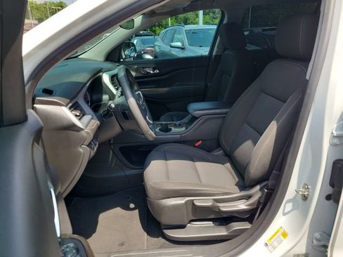 Used 2023 GMC Acadia SLE w/ Elevation Edition FWD image 14