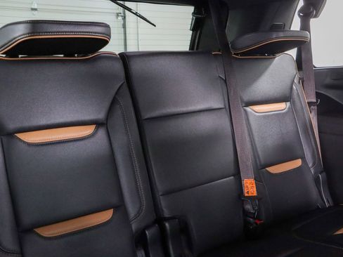 Used 2023 GMC Yukon AT4 AWD/4WD image 33