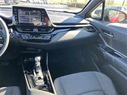 Used 2021 Toyota C-HR LE image 17