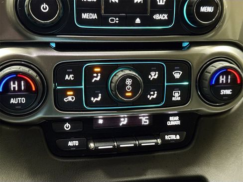 Used 2019 Chevrolet Suburban LS w/ All-Season Package image 16