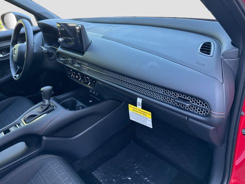 Certified 2026 Honda HR-V Sport image 21