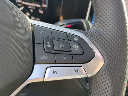 New 2026 Volkswagen Tiguan SEL R-Line AWD/4WD image 30