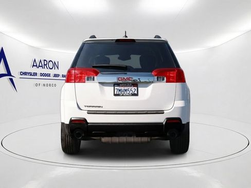 Used 2015 GMC Terrain SLE w/ Convenience Package FWD image 3