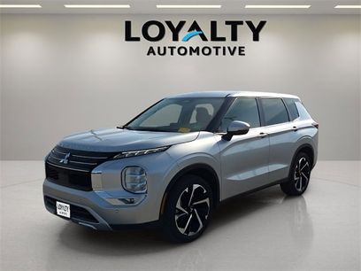 Used 2024 Mitsubishi Outlander SE
