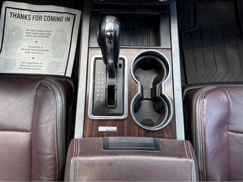 Used 2015 Ford Expedition Platinum AWD/4WD image 17
