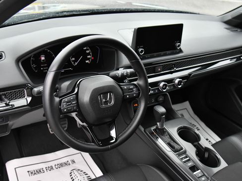 Used 2025 Honda Civic Sport image 14