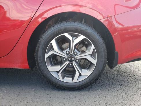 Certified 2021 Kia Forte LXS FWD image 33