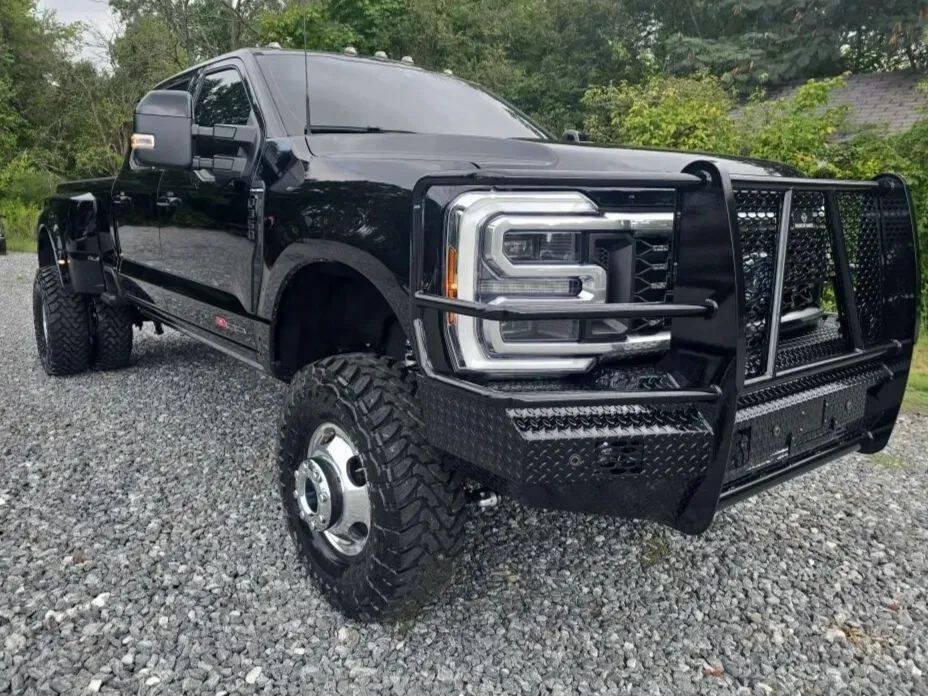 Used 2026 Ford F350 Platinum AWD/4WD image 1