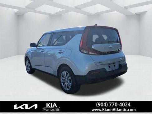 Used 2020 Kia Soul LX FWD image 5