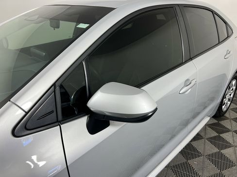 Used 2024 Toyota Corolla LE image 12