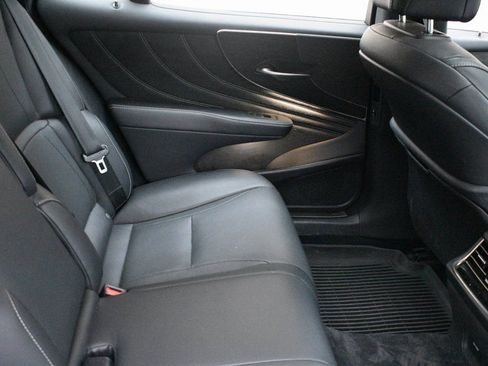 Used 2021 Lexus LS 500 AWD image 29