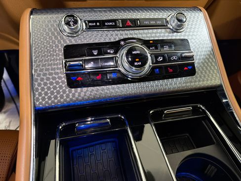 Used 2023 Lincoln Aviator Black Label w/ Dynamic Handling Package image 20