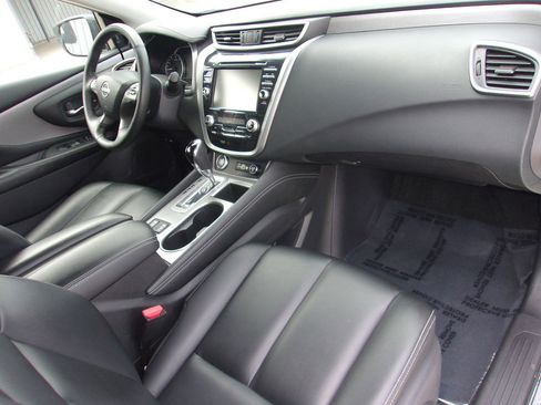 Used 2023 Nissan Murano SV image 23