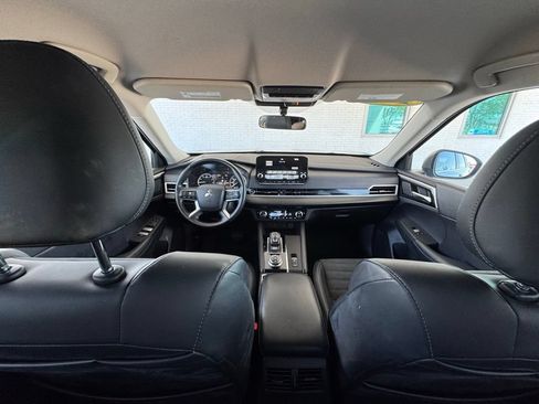 Used 2024 Mitsubishi Outlander SE AWD/4WD image 25