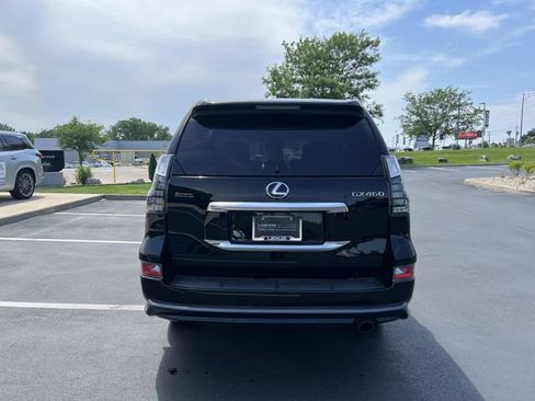 Used 2023 Lexus GX 460 Premium w/ Accessory Package AWD/4WD image 4