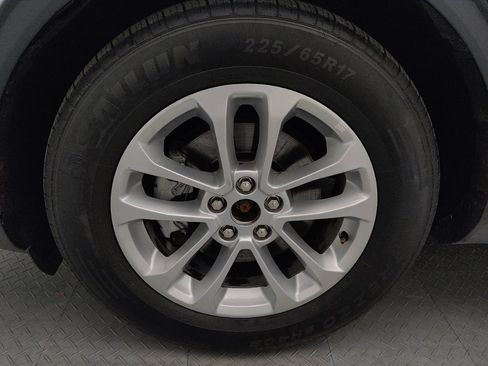 Used 2022 Ford Escape SE FWD image 31